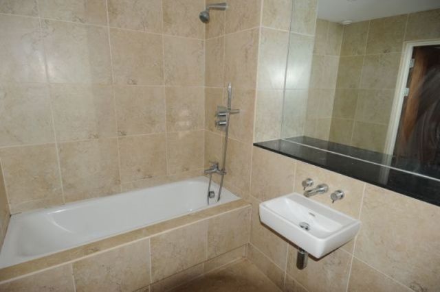  Image of 1 bedroom Apartment to rent in Malta Street Manchester M4 at 2 Malta Street  Manchester City, M4 7BL