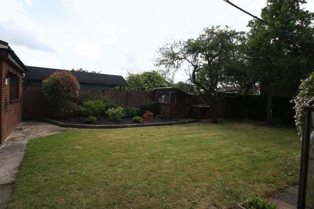  Image of 5 bedroom Detached house for sale in St. Johns Road Wallingford OX10 at St. Johns Road  Wallingford, OX10 9AW