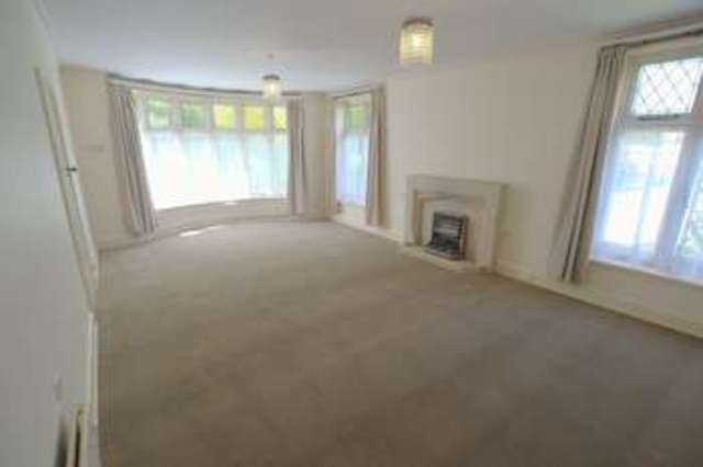  Image of 4 bedroom Detached house to rent in Waltham Road Boscombe Bournemouth BH7 at Waltham Road  Bournemouth, BH7 6PF