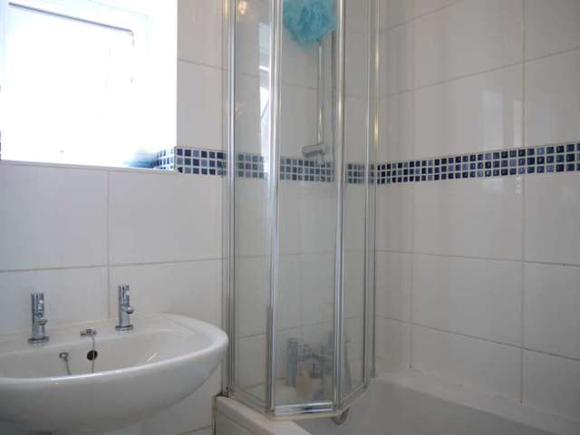  Image of 2 bedroom Semi-Detached house for sale in Wards Stone Park Bracknell RG12 at Wards Stone Park Forest Park Bracknell, RG12 0GF
