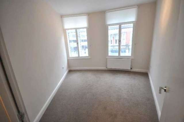  Image of 2 bedroom Flat to rent in Euston Road London NW1 at London, NW1 3AD