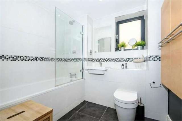  Image of 2 bedroom Apartment to rent in Warren Street London W1T at Fitzrovia W1T London, W1T 5LZ