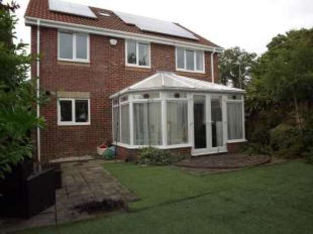  Image of 4 bedroom Detached house for sale in Warsash Road Warsash Southampton SO31 at Warsash Southampton Warsash, SO31 9JD