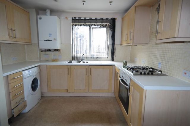  Image of 2 bedroom Flat for sale in Waterside Close London SE28 at Waterside Close  Central Thamesmead, SE28 0GS