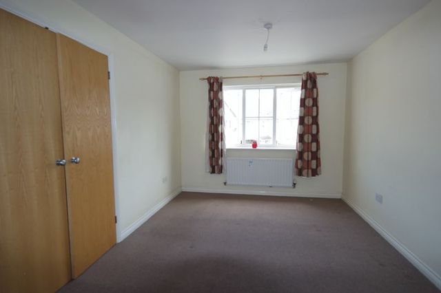  Image of 2 bedroom Flat for sale in Waterside Close London SE28 at Waterside Close  Central Thamesmead, SE28 0GS