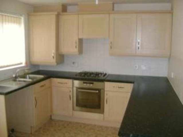 Image of 3 bedroom Semi-Detached house to rent in Waterside Close Wolverhampton WV2 at Waterside Close  Wolverhampton, WV2 1HN