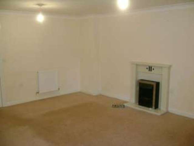 Image of 3 bedroom Semi-Detached house to rent in Waterside Close Wolverhampton WV2 at Waterside Close  Wolverhampton, WV2 1HN