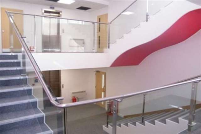  Image of 1 bedroom Flat to rent in Wella Road Basingstoke RG22 at Basingstoke, RG22 4AG
