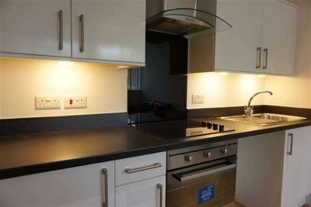 Image of 1 bedroom Flat to rent in Wella Road Basingstoke RG22 at Basingstoke, RG22 4AG