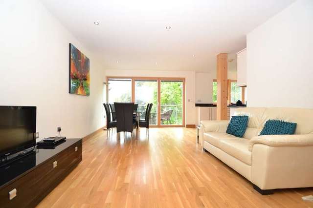  Image of 2 bedroom Flat for sale in Chine Crescent Road Westbourne Bournemouth BH2 at 15 Chine Crescent Rd  Bournemouth, BH2 5DA