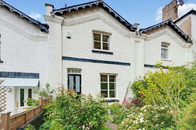  Image of 2 bedroom Flat for sale in West End Lane London NW6 at West Cottages  West Hampstead, NW6 1RJ