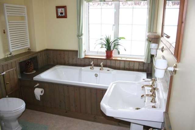  Image of 3 bedroom Detached house for sale in Higher Broad Oak Road West Hill Ottery St. Mary EX11 at West Hill Ottery St Mary Devon, EX11 1XJ