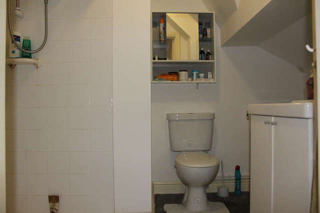  Image of 1 bedroom Flat to rent in West Road Westcliff-on-Sea SS0 at Westcliff On Sea Essex Prittlewell, SS0 9DE