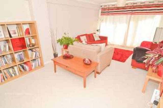  Image of 2 bedroom Flat to rent in Tower Court Westcliff Parade Westcliff-on-Sea SS0 at Westcliff Parade  Westcliff-On-Sea, SS0 7QH