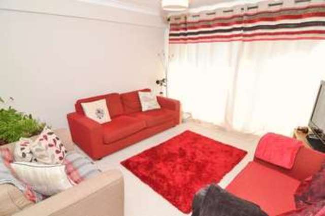  Image of 2 bedroom Flat to rent in Tower Court Westcliff Parade Westcliff-on-Sea SS0 at Westcliff Parade  Westcliff-On-Sea, SS0 7QH