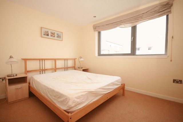  Image of 2 bedroom Flat to rent in Western Harbour Midway Edinburgh EH6 at Western Harbour Midway  Edinburgh, EH6 6PN