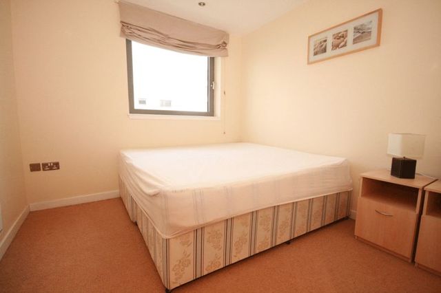  Image of 2 bedroom Flat to rent in Western Harbour Midway Edinburgh EH6 at Western Harbour Midway  Edinburgh, EH6 6PN