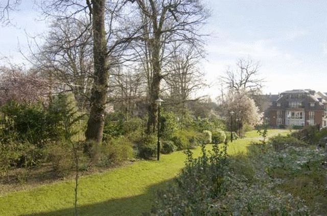  Image of 3 bedroom Flat for sale in Kidderpore Avenue London NW3 at Kidderpore Avenue Hampstead London, NW3 7SF