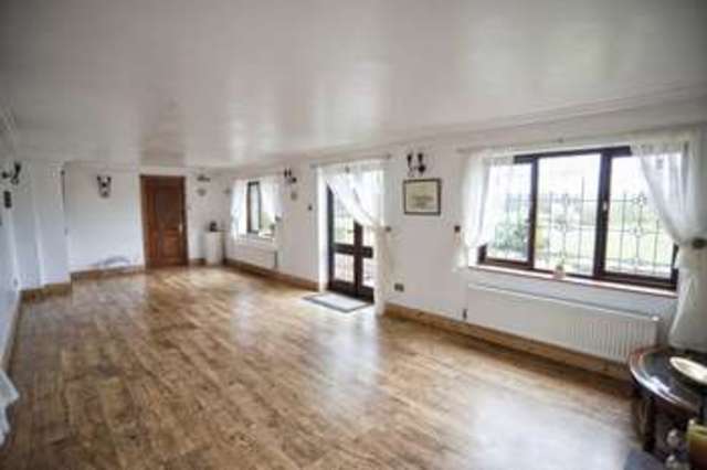  Image of 5 bedroom Detached house for sale in Westgate Road Belton Doncaster DN9 at 61 Westgate Road  Doncaster, DN9 1PY