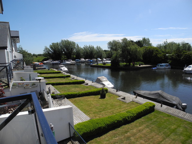  Image of 3 bedroom Town House for sale in Wherry Close Chedgrave Norwich NR14 at Wherry Close Chedgrave Norwich, NR14 6LS
