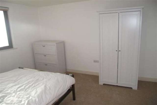  Image of 1 bedroom Flat to rent in Worsdell Drive Gateshead NE8 at Gateshead, NE8 2AF