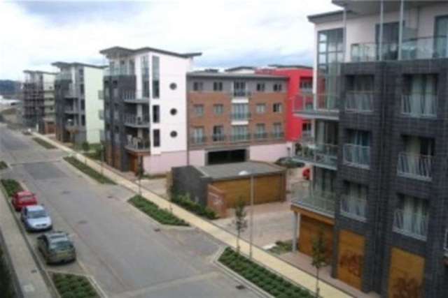  Image of 1 bedroom Flat to rent in Worsdell Drive Gateshead NE8 at Gateshead, NE8 2AF