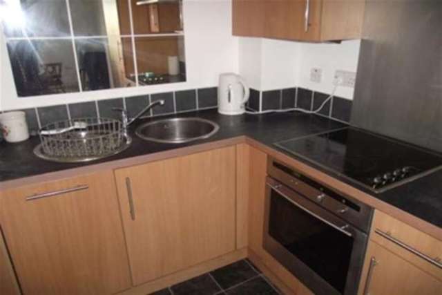  Image of 1 bedroom Flat to rent in Worsdell Drive Gateshead NE8 at Gateshead, NE8 2AF