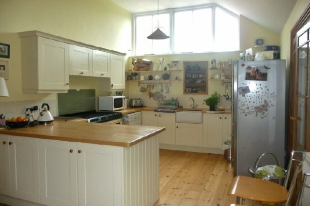  Image of 5 bedroom Detached house to rent in Willis Road Southampton SO16 at Southampton Hampshire Not specified, SO16 2NT