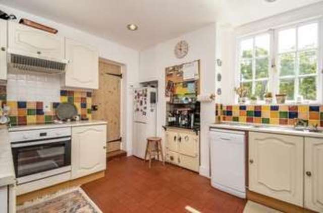  Image of 3 bedroom Detached house for sale in Windmill Road Mortimer Common Reading RG7 at Windmill Road Mortimer Common Reading, RG7 3RN