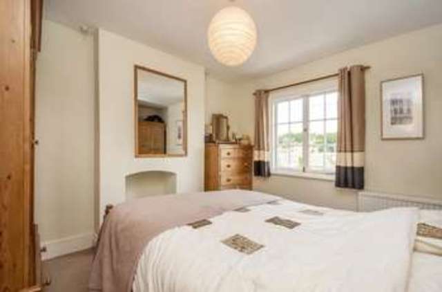  Image of 3 bedroom Detached house for sale in Windmill Road Mortimer Common Reading RG7 at Windmill Road Mortimer Common Reading, RG7 3RN