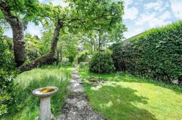  Image of 3 bedroom Detached house for sale in Windmill Road Mortimer Common Reading RG7 at Windmill Road Mortimer Common Reading, RG7 3RN