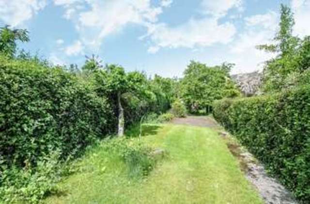  Image of 3 bedroom Detached house for sale in Windmill Road Mortimer Common Reading RG7 at Windmill Road Mortimer Common Reading, RG7 3RN