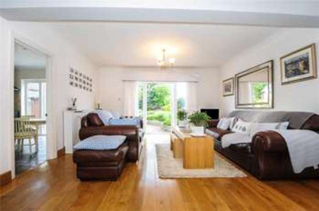  Image of 4 bedroom Detached house for sale in Windsor Road Bray Maidenhead SL6 at Maidenhead Bray Wick, SL6 2DW