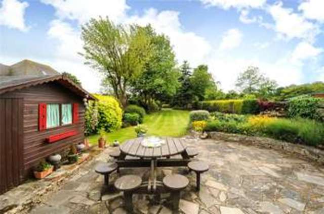  Image of 4 bedroom Detached house for sale in Windsor Road Bray Maidenhead SL6 at Maidenhead Bray Wick, SL6 2DW