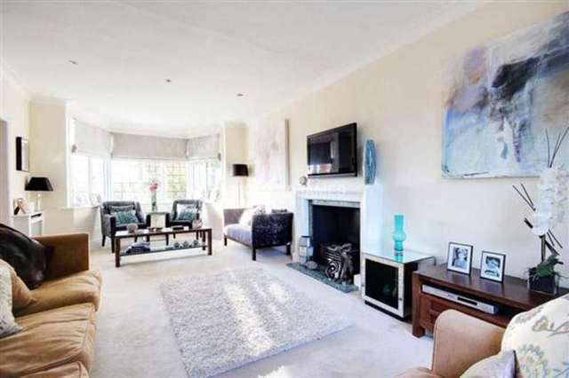  Image of 5 bedroom Detached house to rent in Wise Lane London NW7 at Mill Hill, NW7 2RG