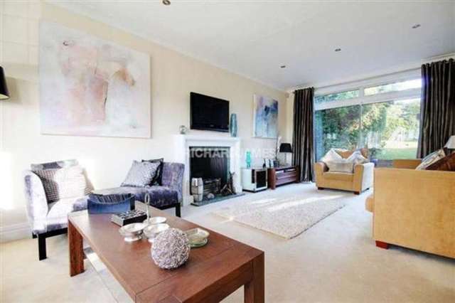  Image of 5 bedroom Detached house to rent in Wise Lane London NW7 at Mill Hill, NW7 2RG