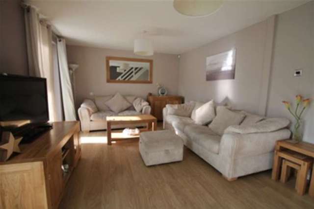  Image of 3 bedroom Detached house to rent in Wisteria Gardens Swanley BR8 at Swanley, BR8 7TY