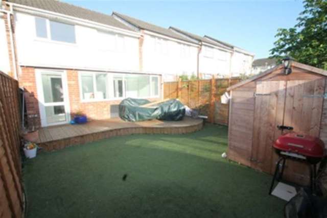  Image of 3 bedroom Detached house to rent in Wisteria Gardens Swanley BR8 at Swanley, BR8 7TY