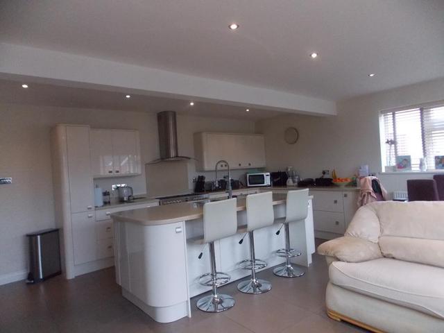  Image of 4 bedroom Bungalow to rent in Witts Lane Purton Swindon SN5 at Purton  Swindon, SN5 4ES
