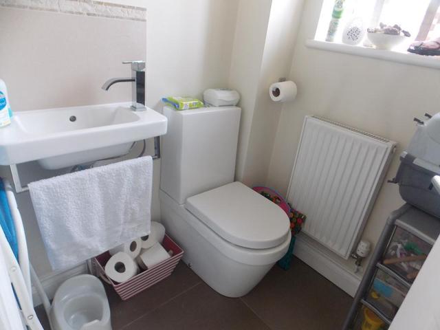  Image of 4 bedroom Bungalow to rent in Witts Lane Purton Swindon SN5 at Purton  Swindon, SN5 4ES