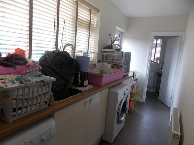  Image of 4 bedroom Bungalow to rent in Witts Lane Purton Swindon SN5 at Purton  Swindon, SN5 4ES