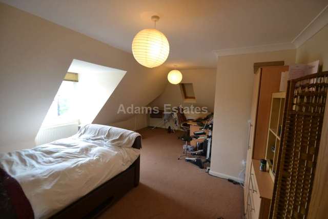  Image of 2 bedroom Flat to rent in Wokingham Road Earley Reading RG6 at Wokingham Road  Reading, RG6 1JL