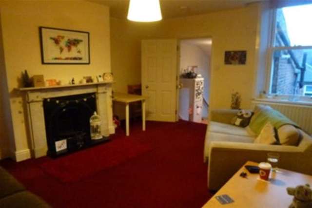  Image of 5 bedroom Maisonette to rent in Wolseley Gardens Newcastle upon Tyne NE2 at Newcastle upon Tyne, NE2 1HR