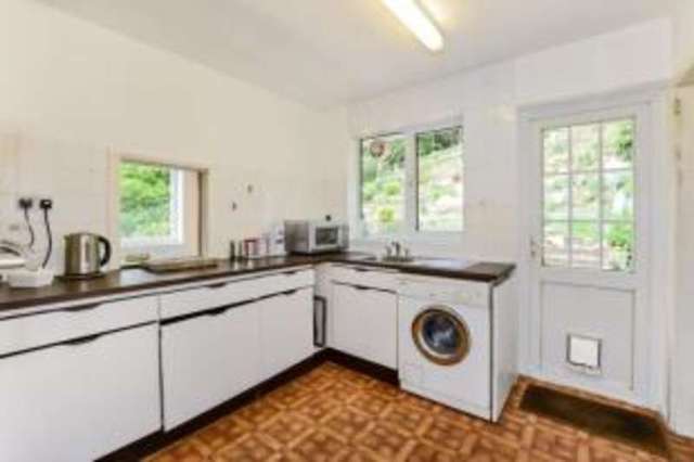  Image of 3 bedroom Bungalow for sale in Phillips Hatch Wonersh Guildford GU5 at Wonersh Guildford Wonersh, GU5 0PX