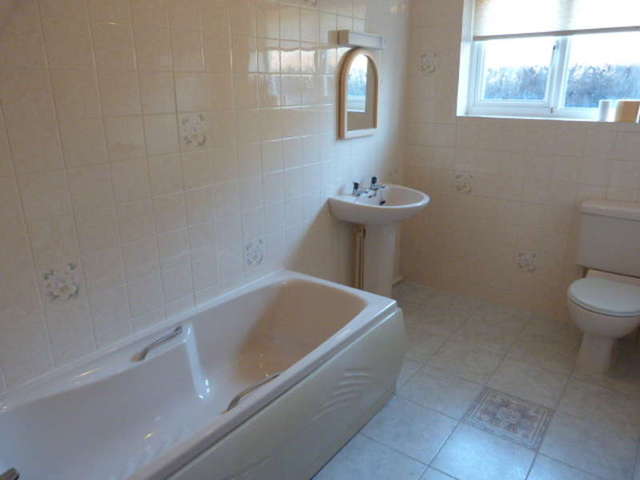  Image of 3 bedroom Bungalow for sale in Woodlinken Way Verwood BH31 at Woodlinken Way  Dorset, BH31 6BT