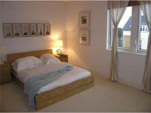  Image of 5 bedroom Detached house to rent in Woodman Mews Kew Richmond TW9 at Woodman Mews Kew Riverside Kew, TW9 4AH