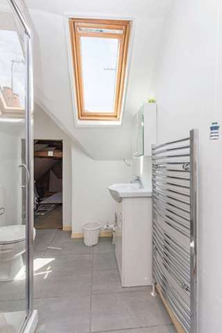  Image of 1 bedroom Flat to rent in Woodstock Road London NW11 at Woodstock Road  Golders Green, NW11 8QE
