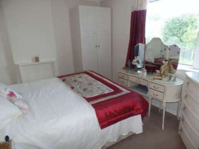  Image of 3 bedroom Terraced house for sale in Wragby Road Lincoln LN2 at Wragby Road  Lincoln, LN2 4PZ