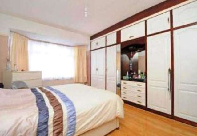  Image of 3 bedroom Terraced house for sale in Wrottesley Road London NW10 at London  Harlesden, NW10 5XY