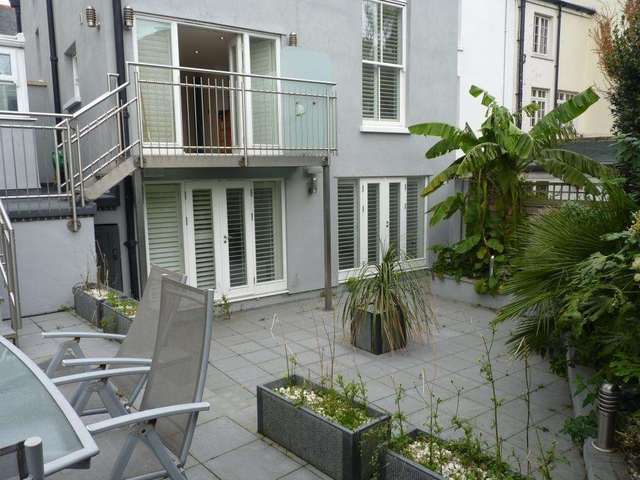  Image of 5 bedroom Semi-Detached house for sale in York Street Broadstairs CT10 at York Street  Broadstairs, CT10 1PB